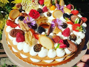 Zucchero a velo tra le dita pasticceria a domicilio | ZUCCHERO A VELO TRA LE DITA CARPI